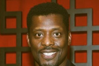 Eamonn Walker